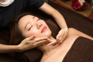 Massaggio viso giapponese Kobido, lifting naturale a Ciampino